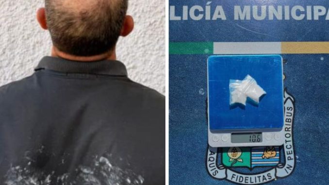 Policía Municipal detiene a sujeto por delitos contra la salud en el Barrio de Guadalupe