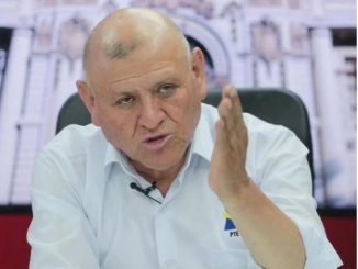 Muere el candidato presidencial peruano Napoleón Becerra