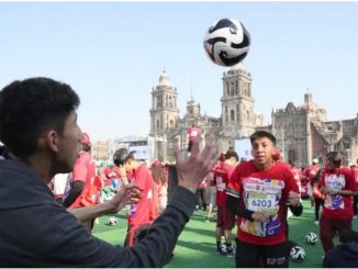CDMX alcanza Récord Guinness por clase de fútbol más grande del mundo