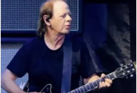 Stevie Young, guitarrista de AC/DC, es hospitalizado en Argentina; ¿peligra su concierto en México?