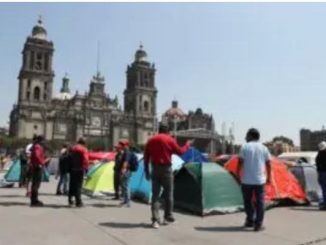 CNTE advierte: "¡Si no hay solución, no rueda el balón!" en el Mundial