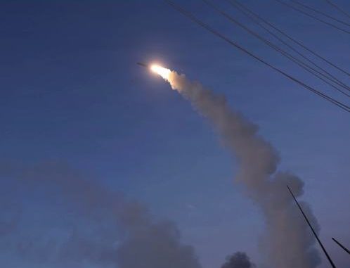 Israel y Estados Unidos bombardean por tercera vez la central nuclear iraní de Bushehr
