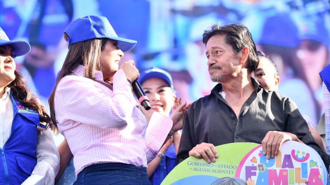 En un ambiente de alegría, familias unidas celebran con Tere y Aurora Jiménez en el parque Rodolfo Landeros