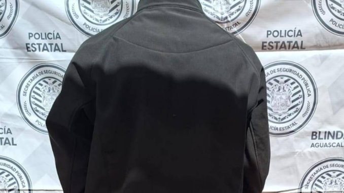Policías Estatales detienen a sujeto que tenía una orden de aprehensión vigente por el delito de violencia familiar