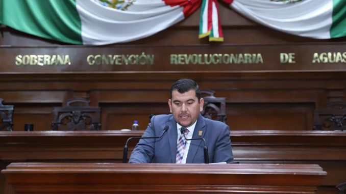 Proteger la propiedad privada, la nueva iniciativa de Adán Valdivia López