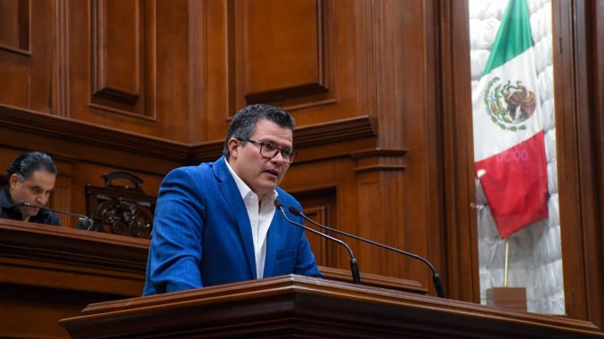 Propone Humberto Montero descuentos y gratuidad en transporte público para Mujeres embarazadas