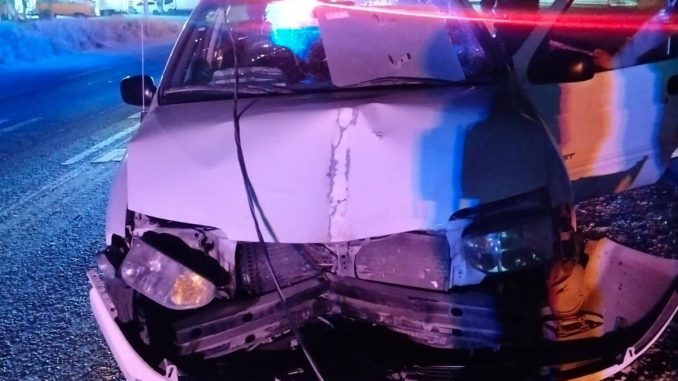 Policía Vial atiende choque contra poste en Av. Tecnológico