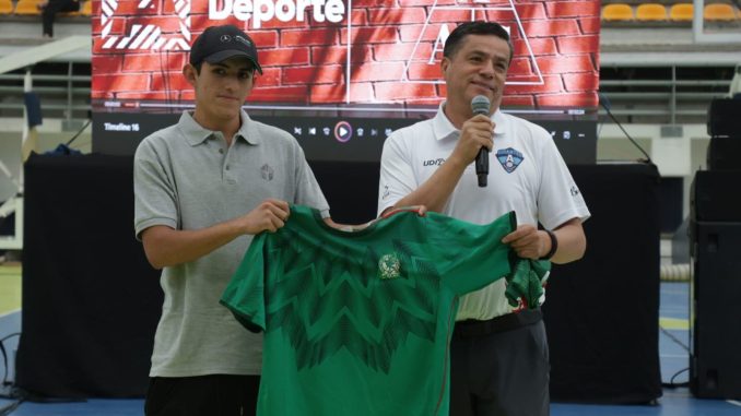 Director del IDEA mantuvo reunión con estudiantes prestadores de servicio social