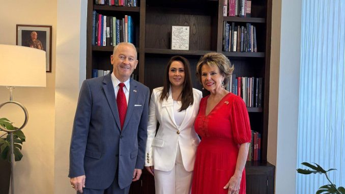 Gobernadora Tere Jiménez sostuvo una reunión con el Embajador de Estados Unidos en México, Ronald Douglas Johnson
