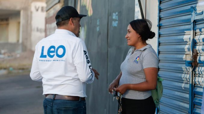 Leo Montañez permanece cercano a habitantes de VNSA
