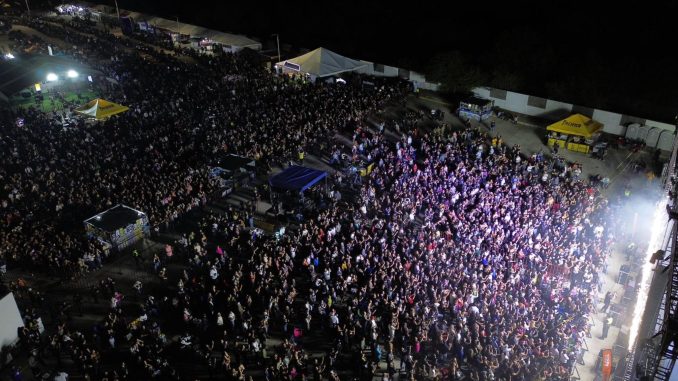 Exitoso concierto de Pancho Barraza en la Semana Internacional de la Moto Mazatlán