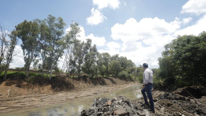 Se suma Leo Montañez a la tarea de limpieza y conservación en el Río San Pedro