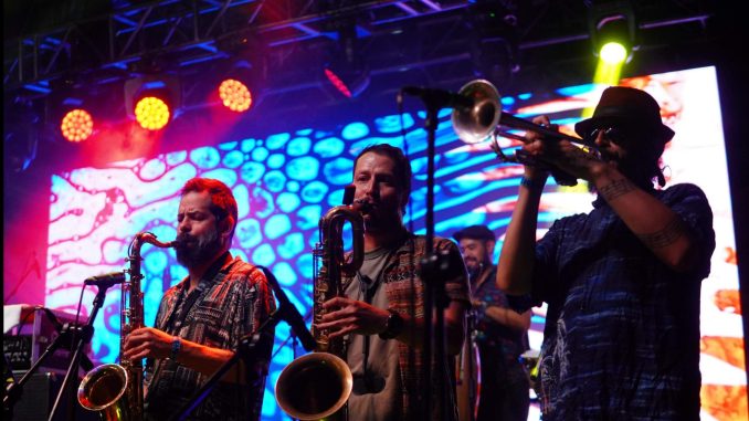 Noche de baile en Corredor Cultural Carranza con la presentación de los Gambo Ritmos y King Edi K