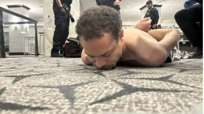 Trump revela imágenes del sospechoso del tiroteo en cena de corresponsales