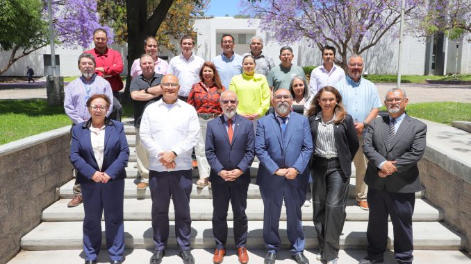 Egresados y empleadores colaboran en trabajos de actualización académica en la UAA