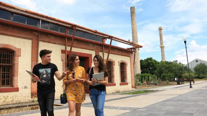 Aprende Inglés, Francés, Alemán, Italiano, Japonés y más en el Centro de Idiomas del Estado