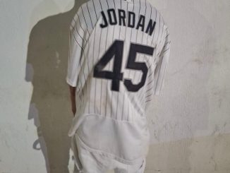 Policía Municipal detiene a sujeto por portación de arma prohibida y daños a unidad policial