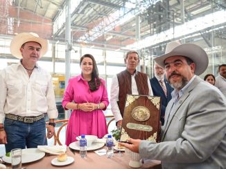 Gobernadora Tere Jiménez reconoce a Ganaderos que impulsan el desarrollo del campo