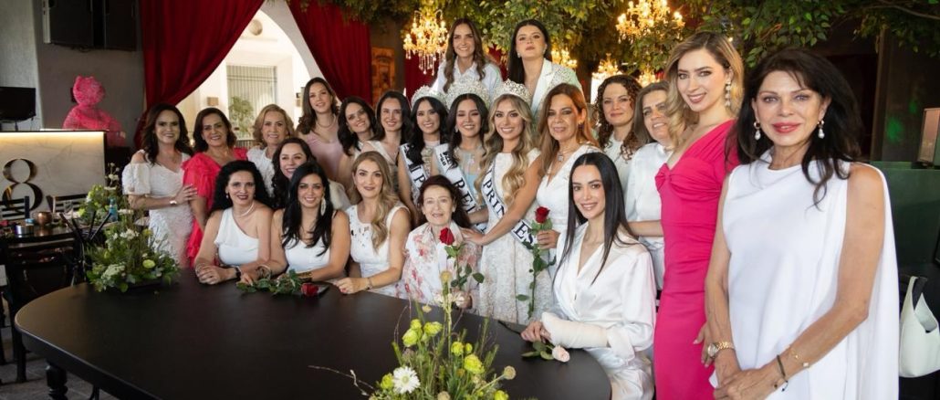 Desayuno con ex Reinas de la FNSM y ex Presidentes del PFNSM