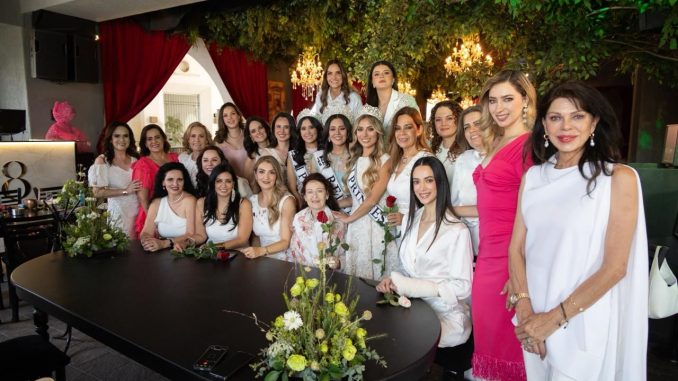 Desayuno con ex Reinas de la FNSM y ex Presidentes del PFNSM