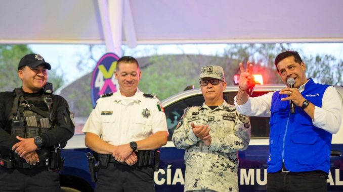 Entrega Leo Montañez nueva patrulla al Destacamento Insurgentes para fortalecer la Seguridad