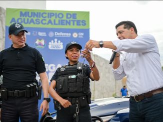 Refuerza Leo Montañez Comités del Buen Orden y Programa 4x4 en la Macías Arellano