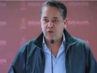 Exsecretario de Finanzas de Sinaloa también se entregó a Estados Unidos