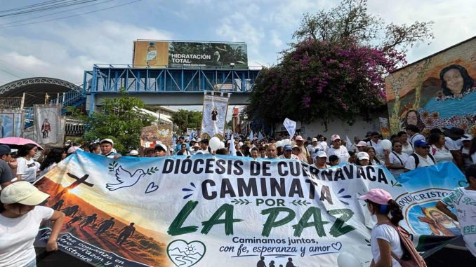 Crimen organizado en Morelos cobra "derecho de piso" a familias por vivir en sus casas; Obispo de Cuernavaca