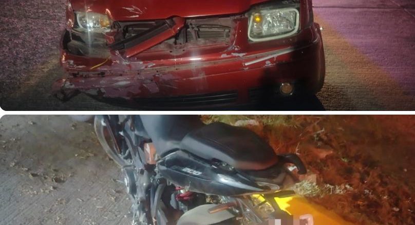 Policía Vial atiende choque entre automóvil y motocicleta en Lomas de Santa Anita