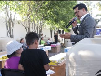 Encabeza Leo Montañez entrega de subsidios de la estrategia La Ciudad de tu Vida