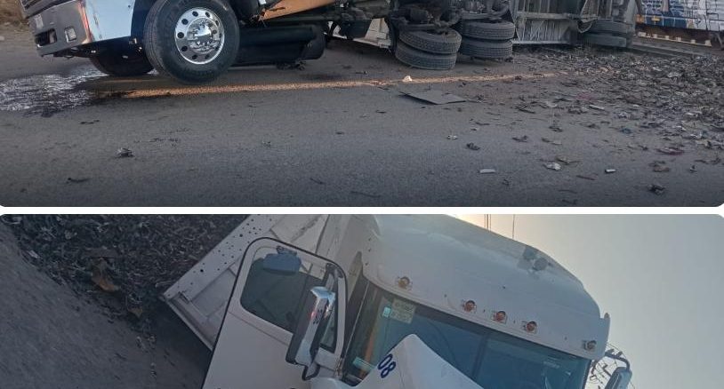 Policías Estatales intervienen accidente de un trailer impactado por el tren