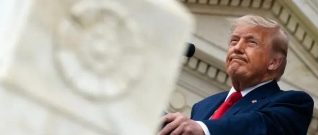 Trump planea mitin político luego que artistas cancelaran sus conciertos para el 4 de julio