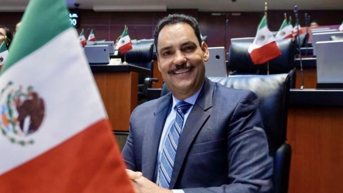 Senador Toño Martín Del Campo dentro de los mejores del país