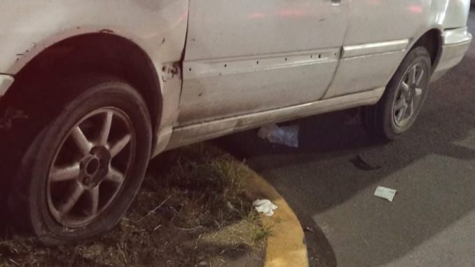 Policía Municipal atiende choque contra objeto fijo en VNSA