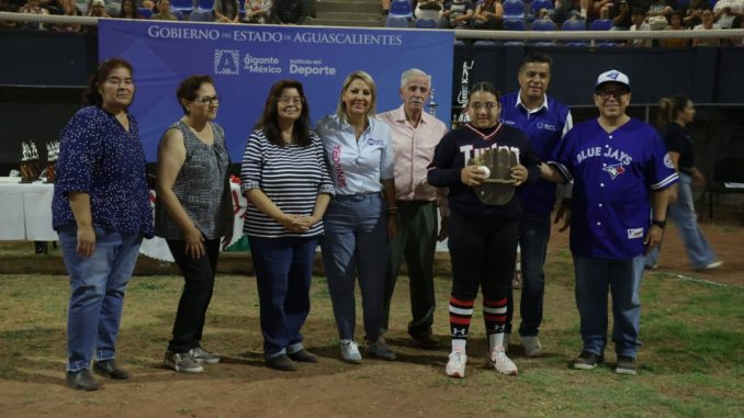 La Liga Pequeña Ferrocarrilera de béisbol celebró su inauguración del temporada 2026