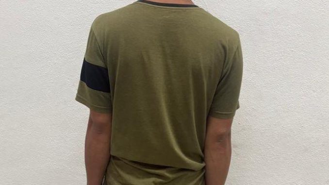 Detiene Policía Municipal a sujeto por agredir a su pareja en Villa Montaña