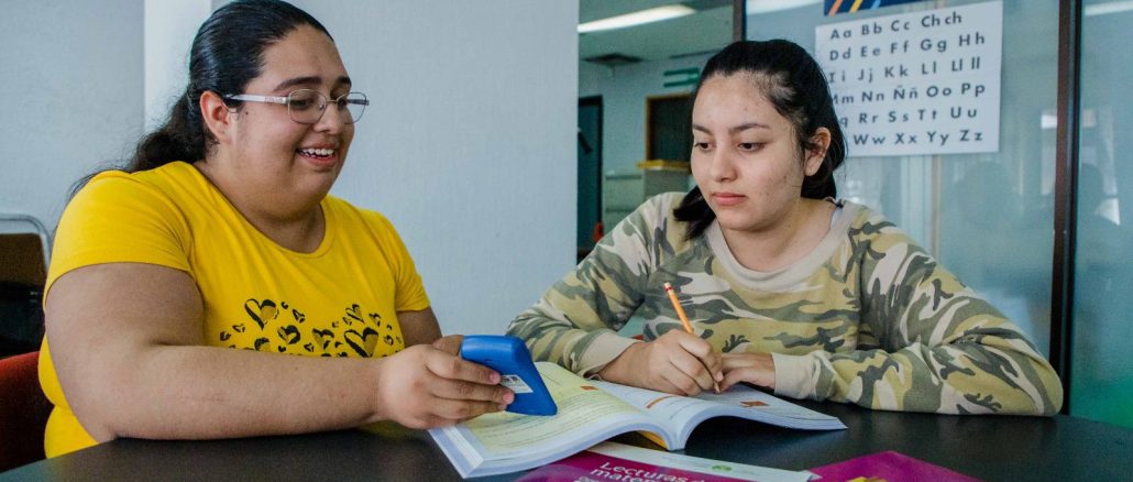 Estudiar gratis a tu ritmo es posible; concluye tu primaria ó secundaria y transforma tu futuro