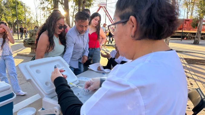 Asiste a la brigada de vacunación este sábado 16 de mayo en la Exedra