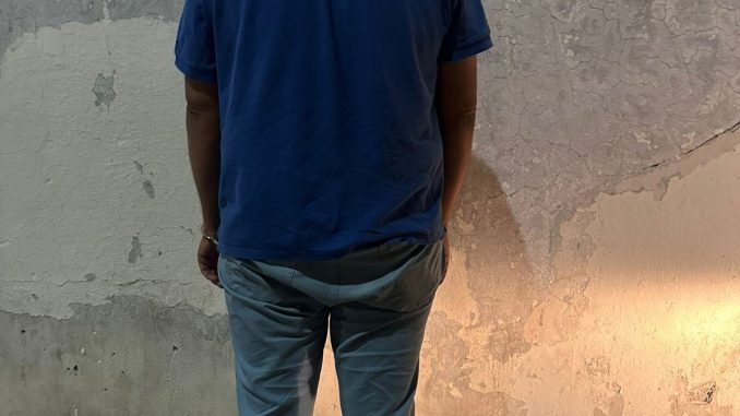 Hombre fue detenido por Policías Municipales en Vista de las Cumbres por posesión de enervantes