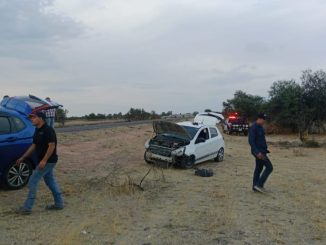 Accidente tipo salida de camino que se registró sobre la carretera estatal 77 fue intervenido por Policías Estatales