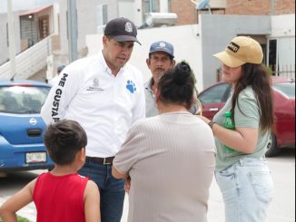Leo Montañez dialogó con habitantes de Hacienda San Marcos