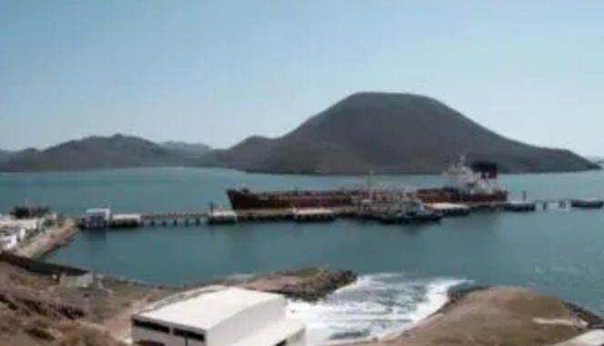 Al grito de “¡Aquí no!”, pueblos indígenas anuncian toma de planta de amoniaco en Sinaloa