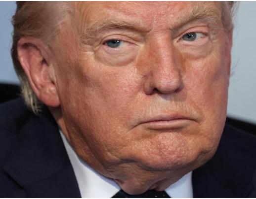 Trump niega pago millonario a Irán y acusa "noticias falsas"