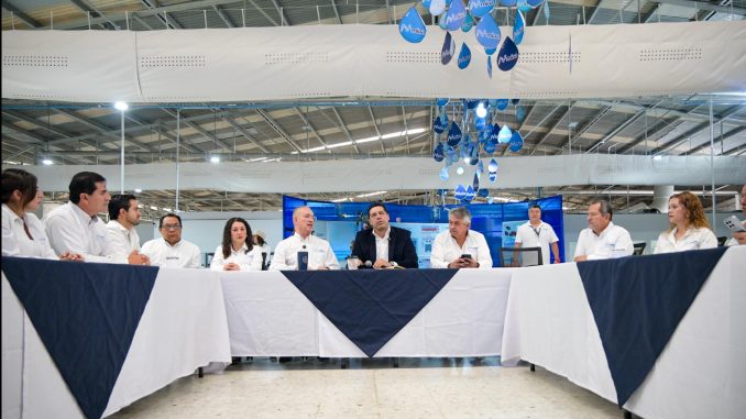 Trabajamos todos los días para mejorar el servicio del agua en Aguascalientes: Leo Montañez