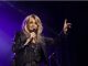 Bonnie Tyler sale del coma inducido, pero sigue en cuidados intensivos