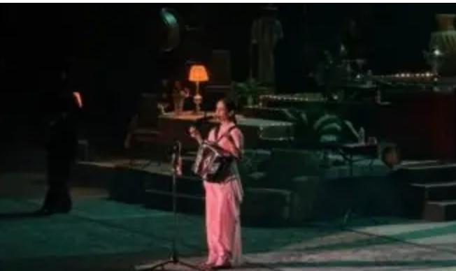 El regreso de Julieta Venegas al Auditorio Nacional: noche de amigos, éxitos y nostalgia
