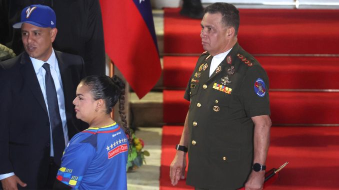 Ministro de Defensa dice que la soberanía de Venezuela “no es negociable”