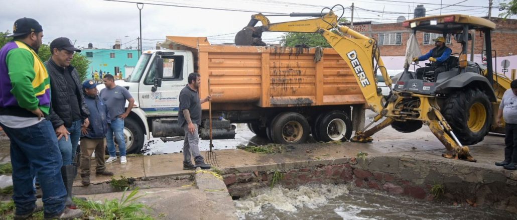 Encabeza Leo Montañez Operativo de Apoyo a familias por las fuertes lluvias