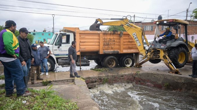Encabeza Leo Montañez Operativo de Apoyo a familias por las fuertes lluvias