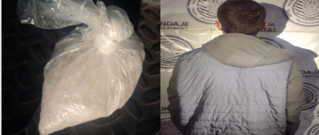 Policías del Mando Coordinado detienen a sujeto en poder de una bolsa con sustancia granulada al parecer cristal